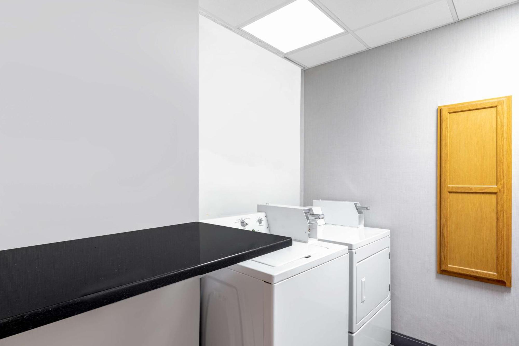 Hampton Inn Sanford Luaran gambar