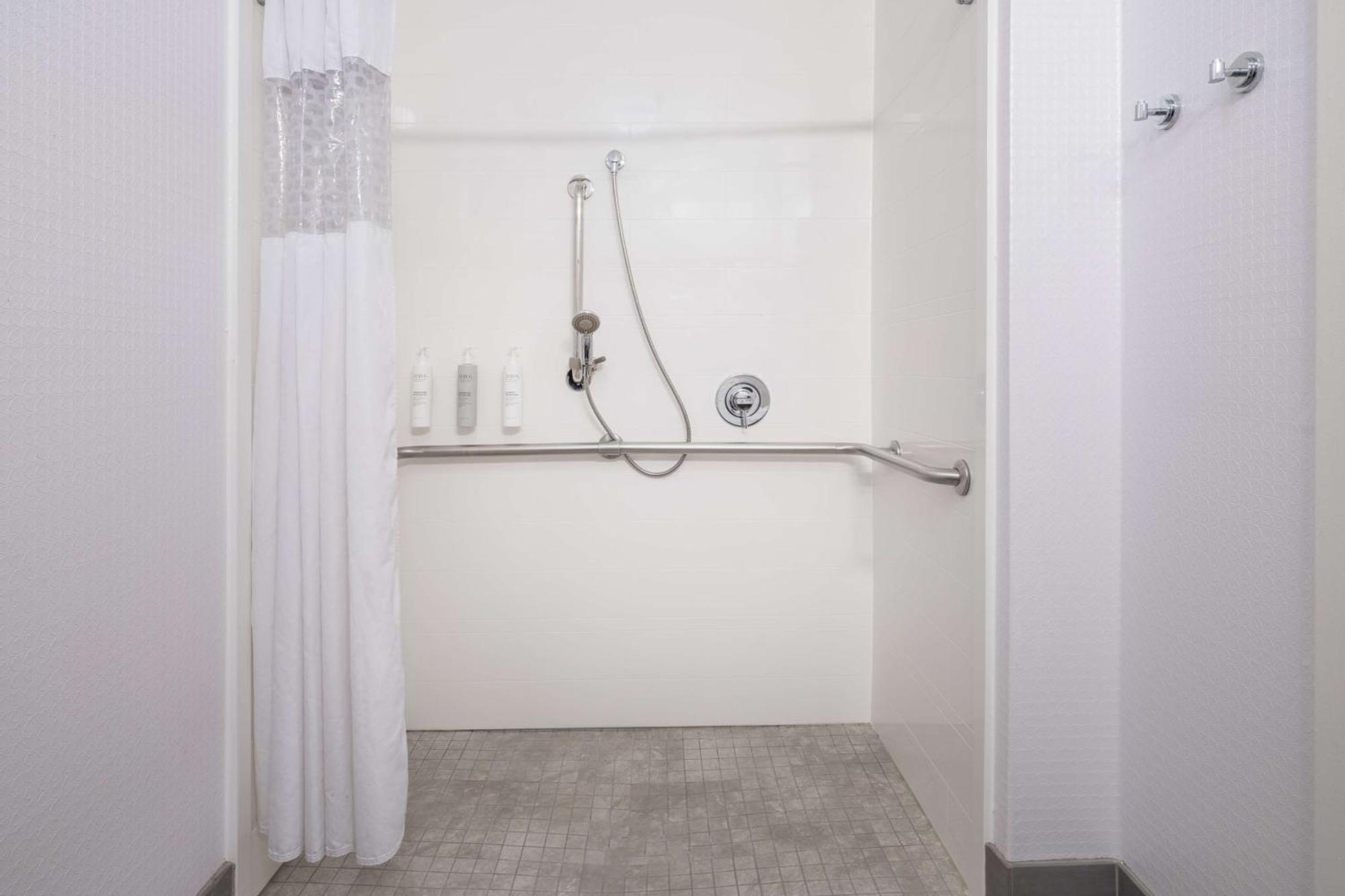 Hampton Inn Sanford Luaran gambar
